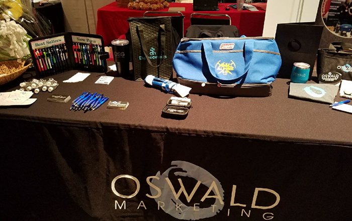 Tradeshow-Displays-Giveaways